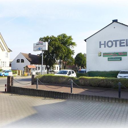 Hotel Lindenberger Hof Ahrensfelde Exteriör bild